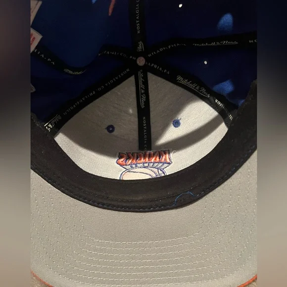 NBA Knicks SnapBack cap. Hardwood Classics. Mitchell & Ness.NWOT - Picture 5 of 8